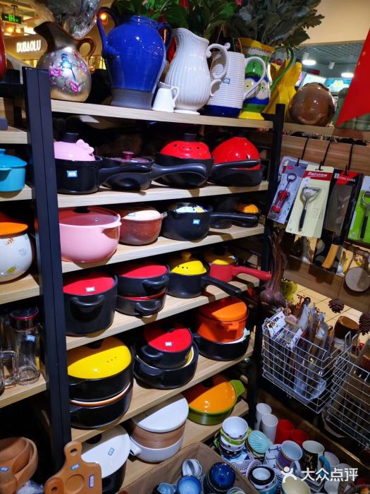 平平罐罐 新天地购物公园的时尚购物新体验